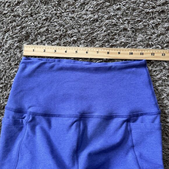 Beyond Yoga Leggings Large Womens Purple Spacedye Capri Length 23" Athletic Crop - Picture 6 of 7